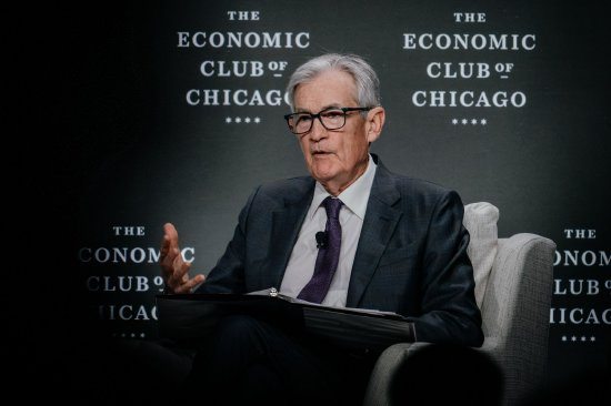 特朗普故布关税迷阵 鲍威尔陷入四面埋伏